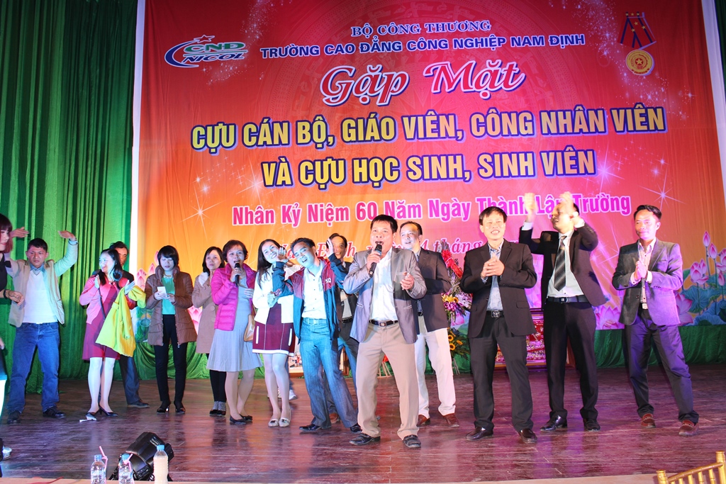 Gặp gỡ các thế hệ
