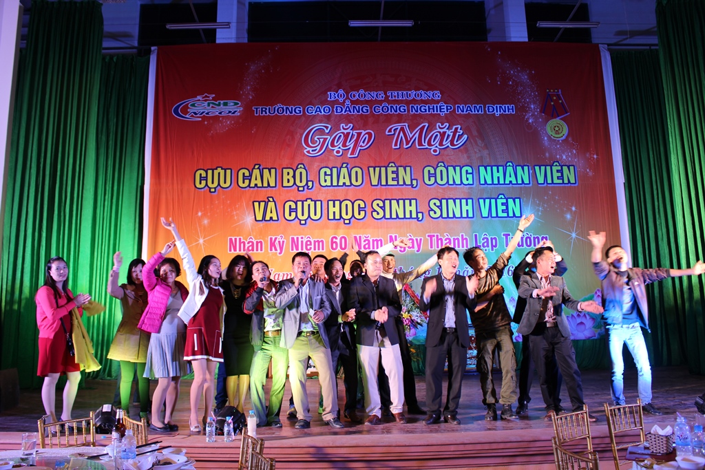 Gặp gỡ các thế hệ