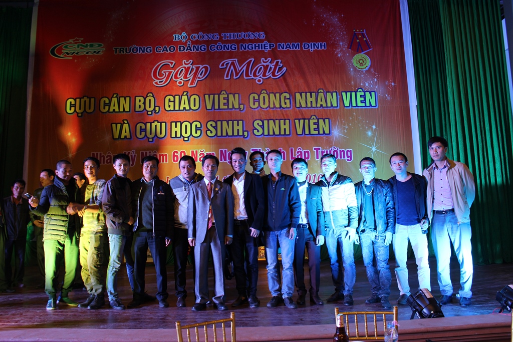 Gặp gỡ các thế hệ