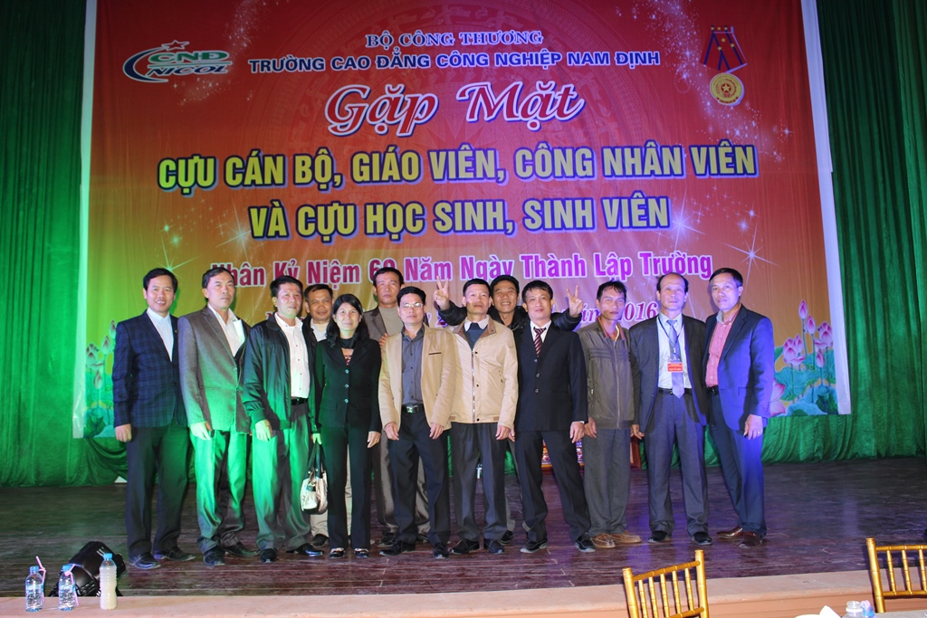 Gặp gỡ các thế hệ