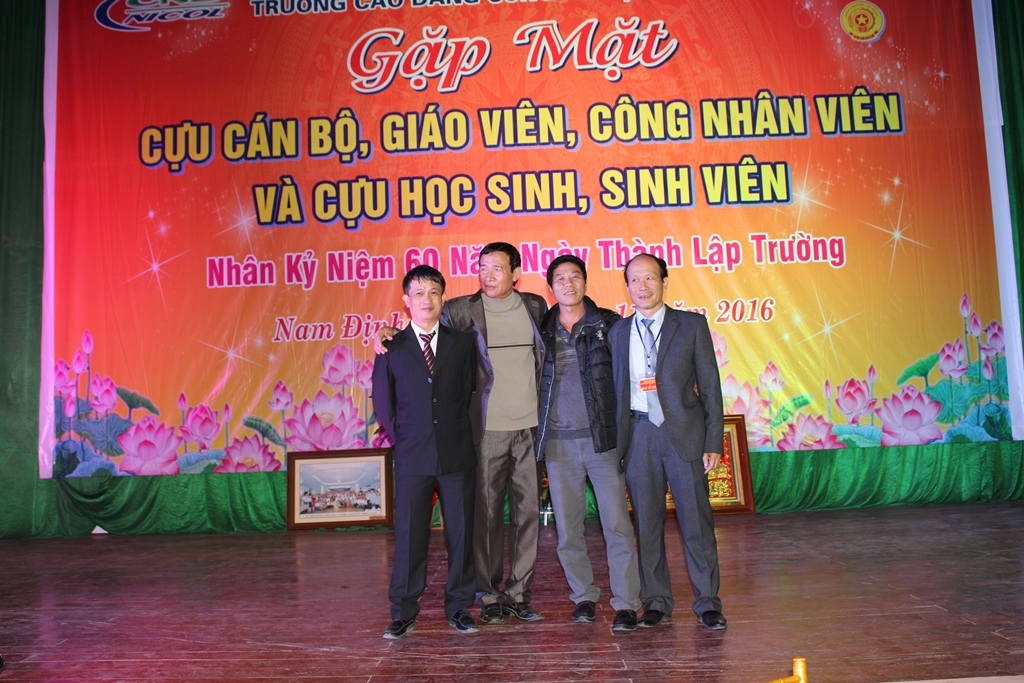 Gặp gỡ các thế hệ