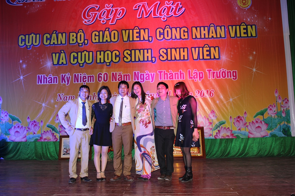 Gặp gỡ các thế hệ